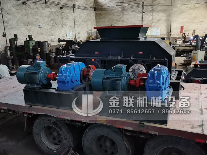 从哪些方面可以评判一台对辊制砂机的质量好坏？