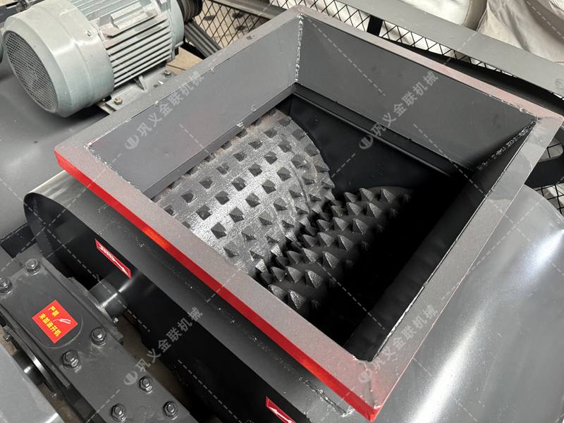 采购双齿辊破碎机必问的7个问题！少问一个都可能被坑？