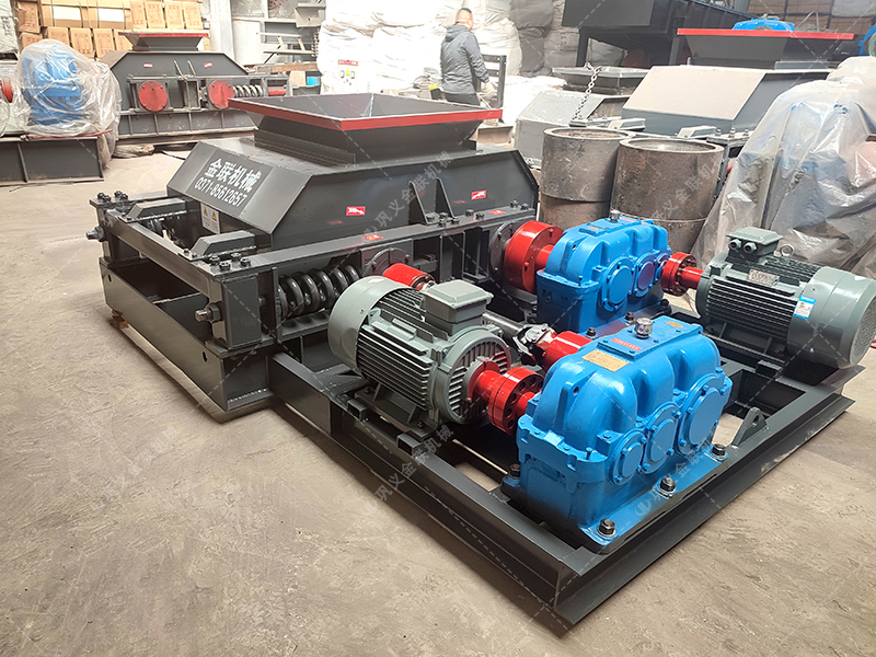 双齿辊破碎机处理含杂原煤：专业优势究竟比传统设备强在哪？