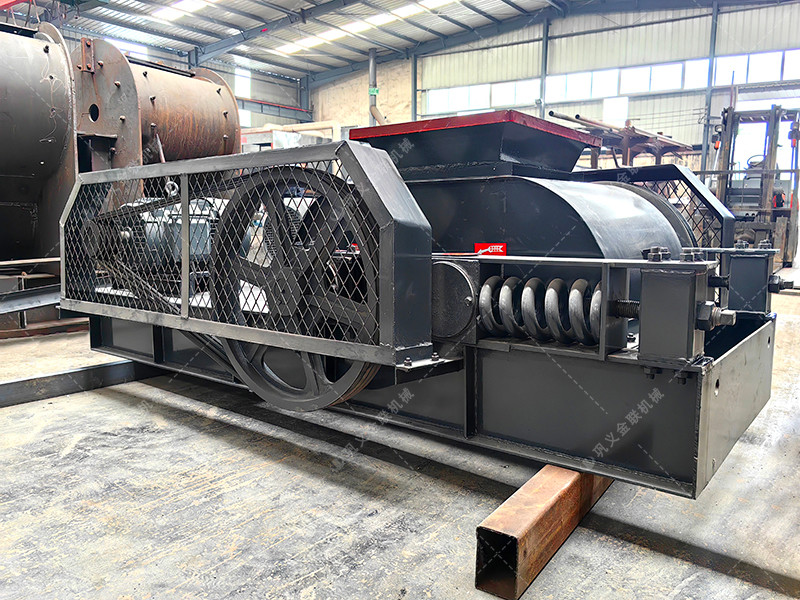 过度粉碎让煤矸石“掉价”？双齿辊破碎机怎么守住价值底线？